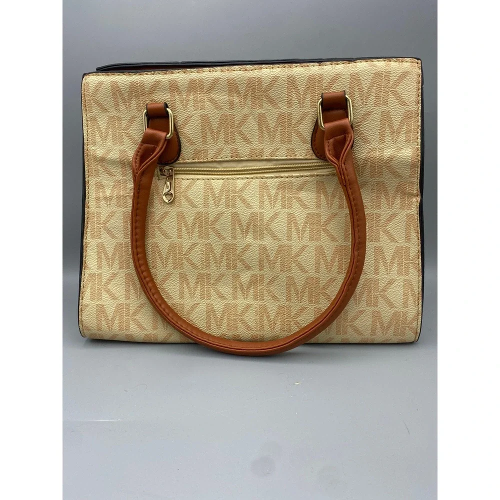 Michael Kors department hardware