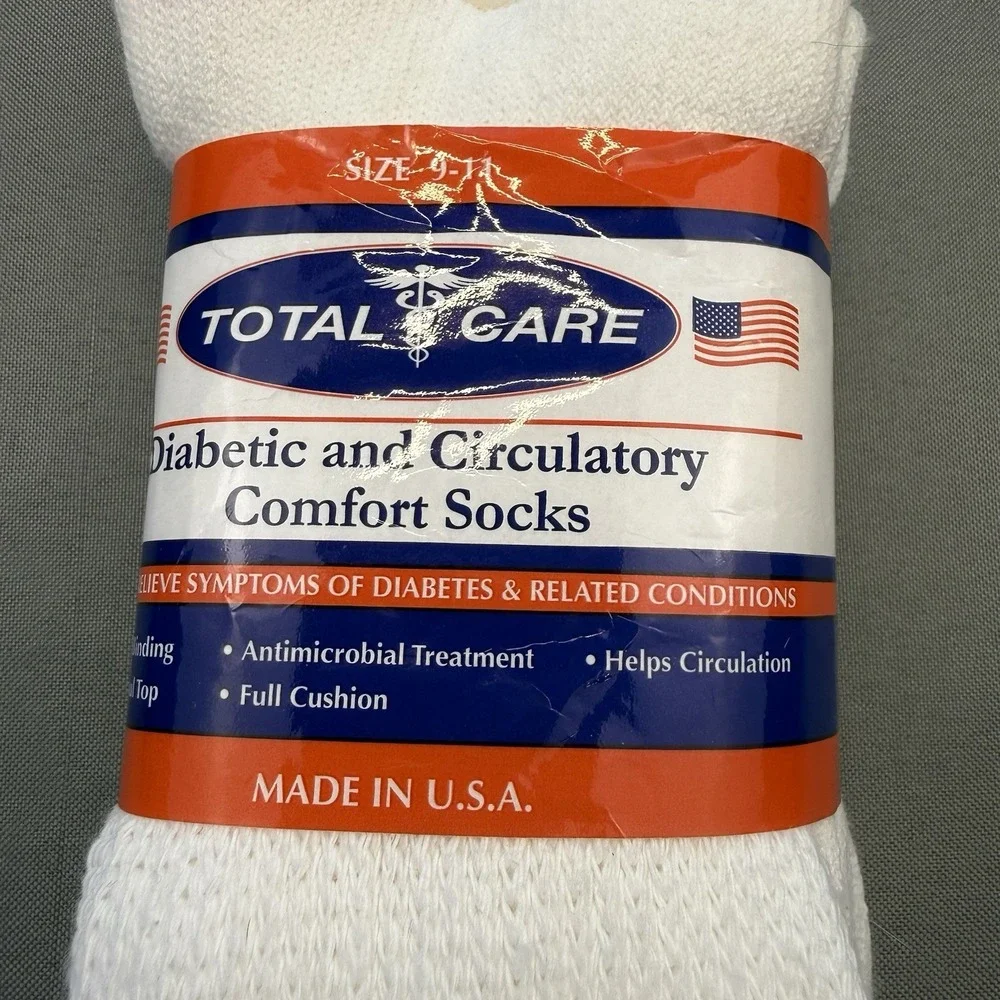 TOTAL CARE 2 PAIR DIABETIC CREW SOCKS 9-11 WHITE‎ USA