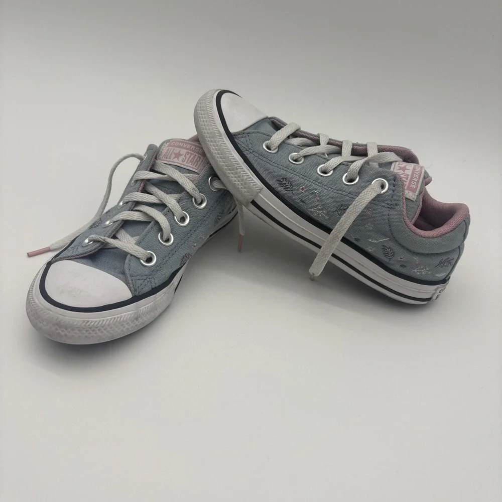Converse All Star Shoes Kids Size 1 Gray Floral Low Top‎ Canvas Lined Sneakers
