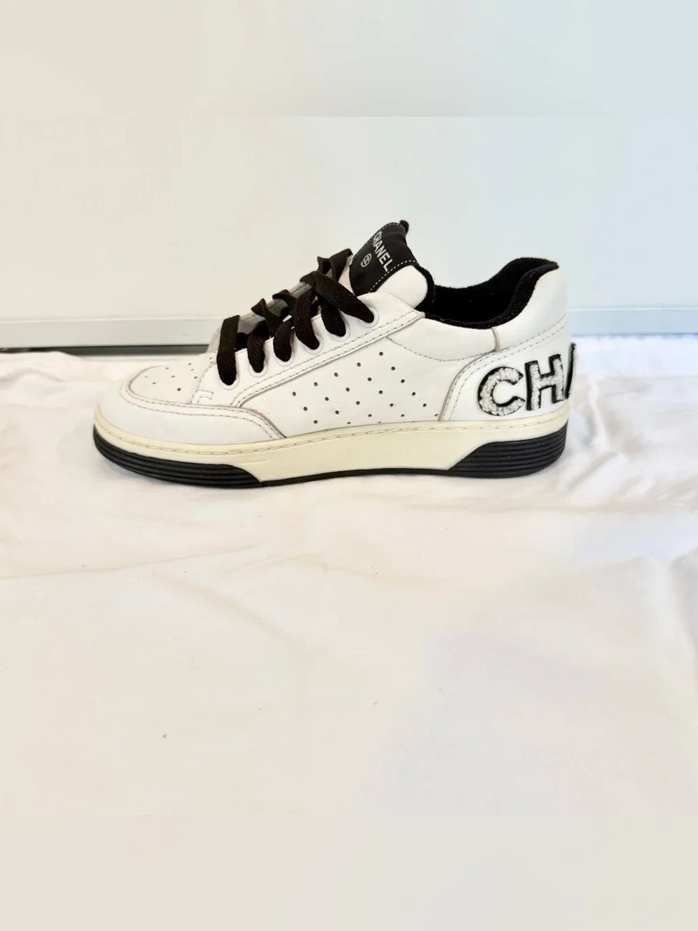 CHANEL authentic classic