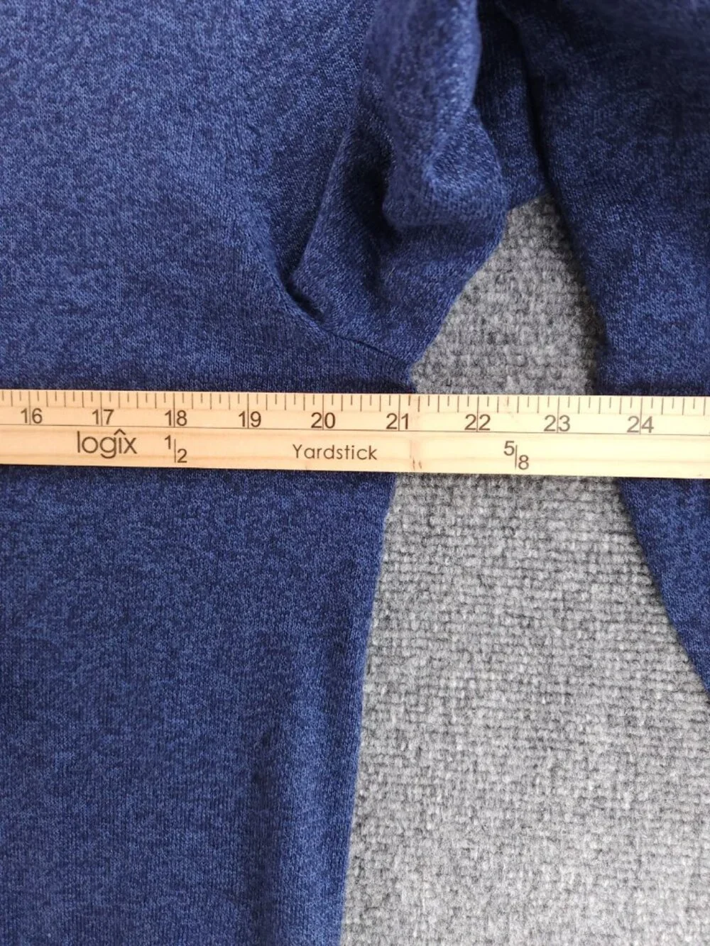 NWT Banana Republic Premium Luxe Yarn Blue Heathered Sweater Knit Crew Pullover