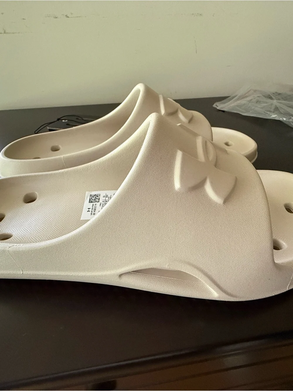 Under Armour easy slip