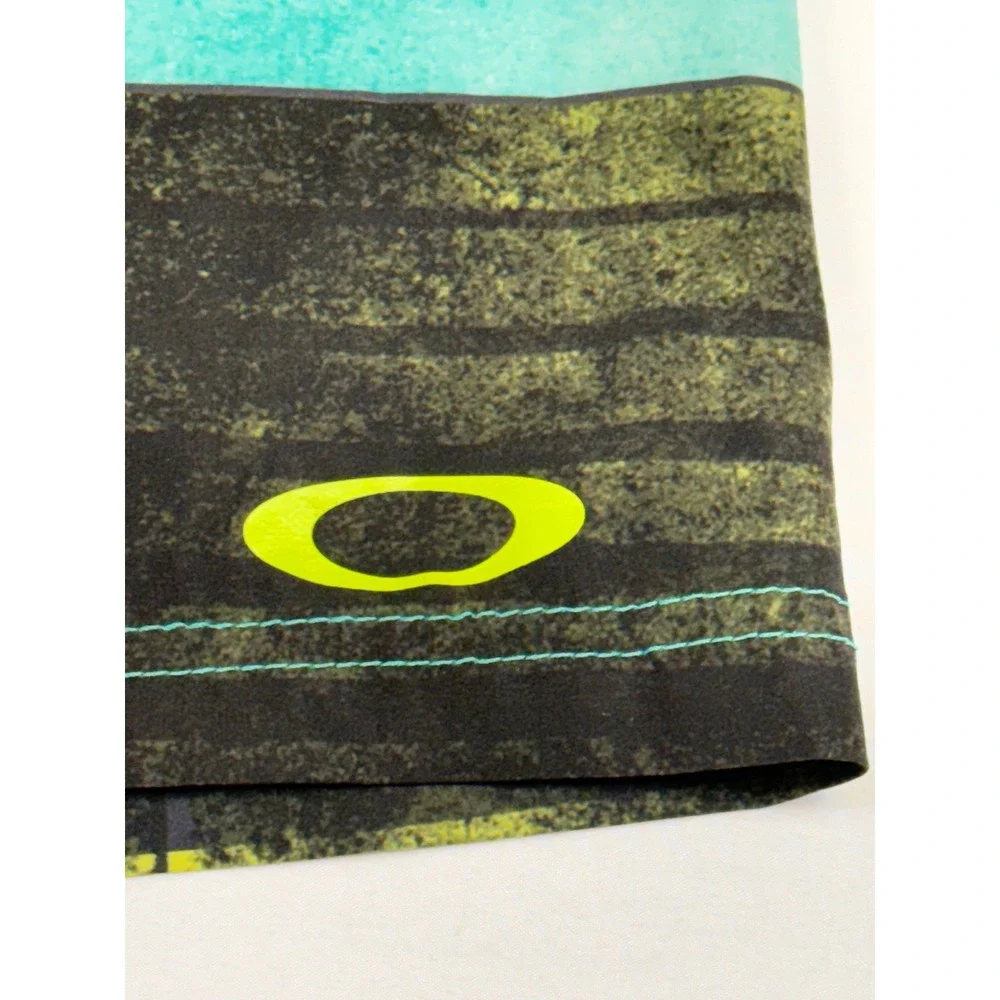 Oakley board shorts