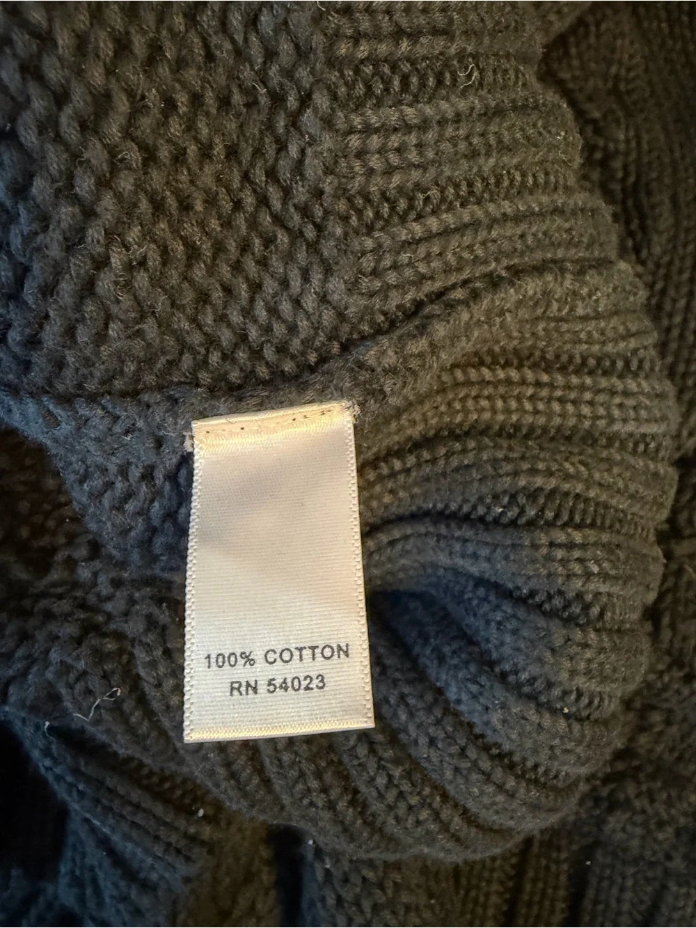 Banana Republic thick cable