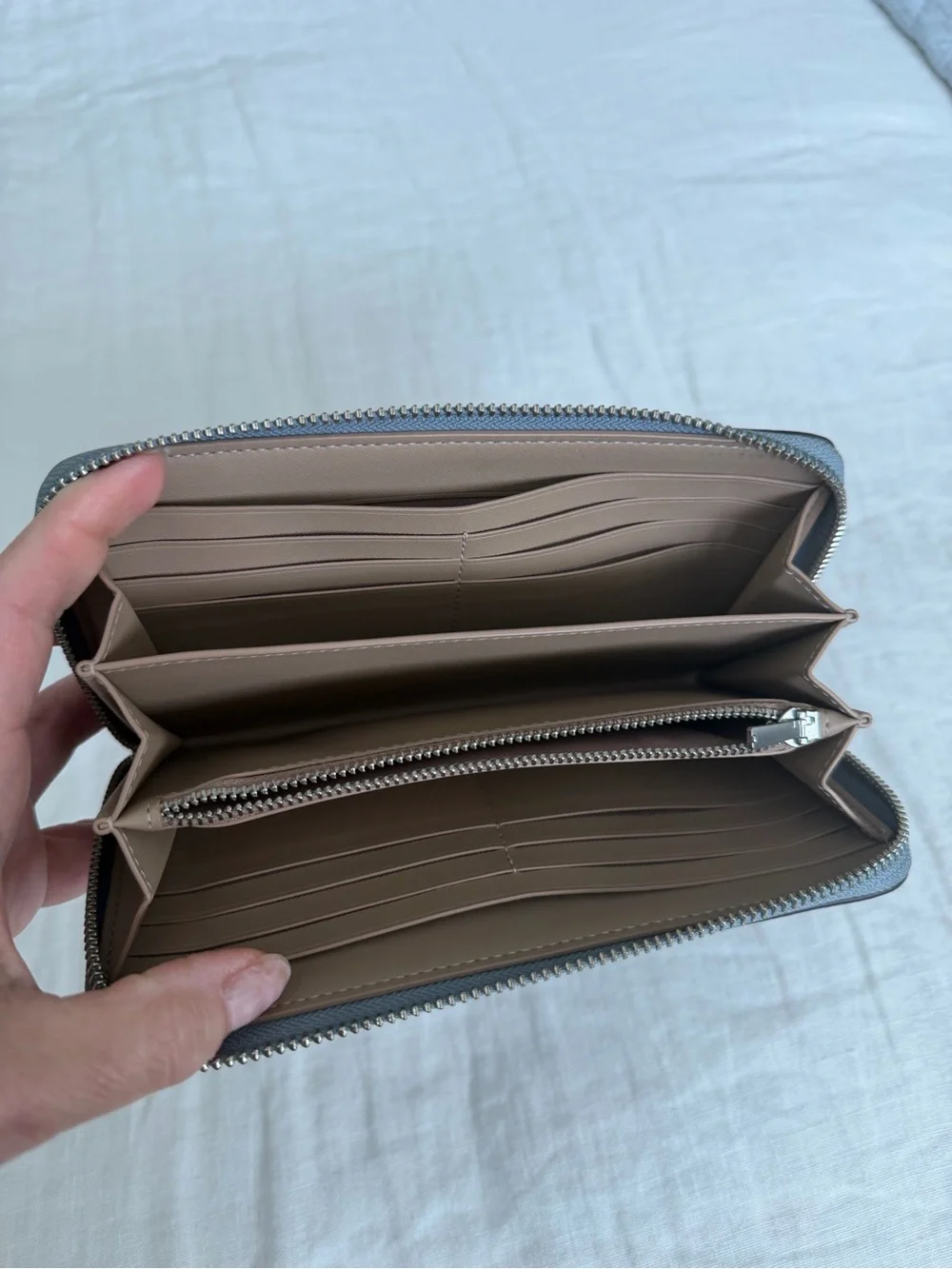 Coach pebble leather bill