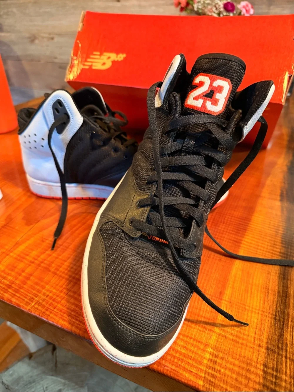 Jordan classic mid