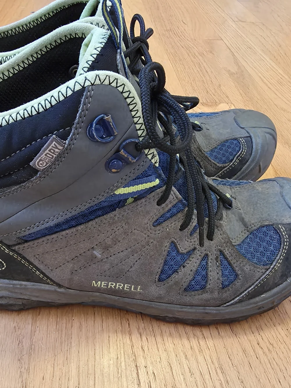Merrell rugged kids