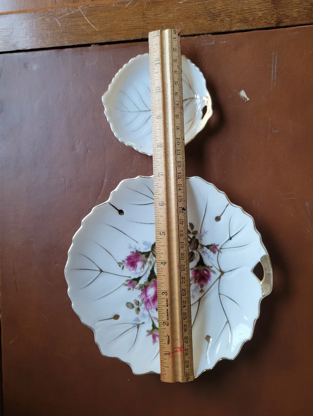 Vintage Japan Leaf Shaped Rose Flower Gold Accent Plate And Small Plate