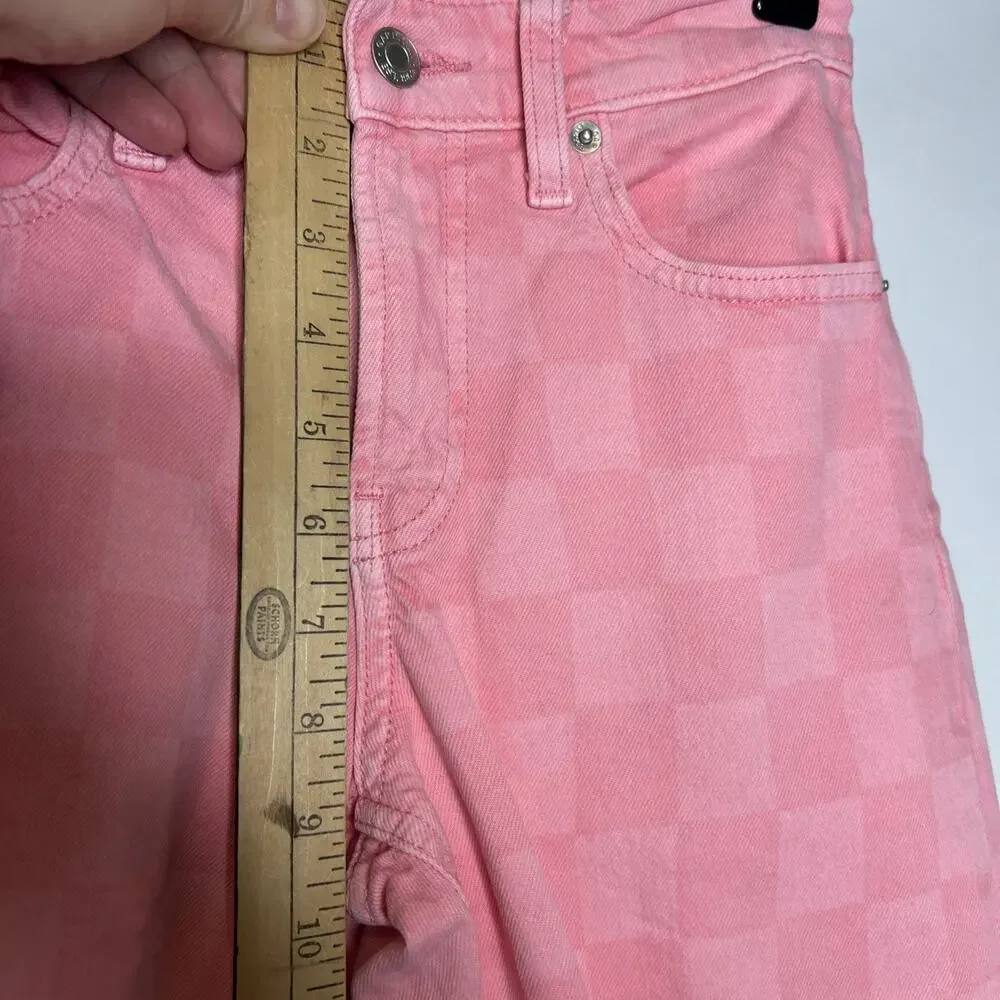 GAP these pink