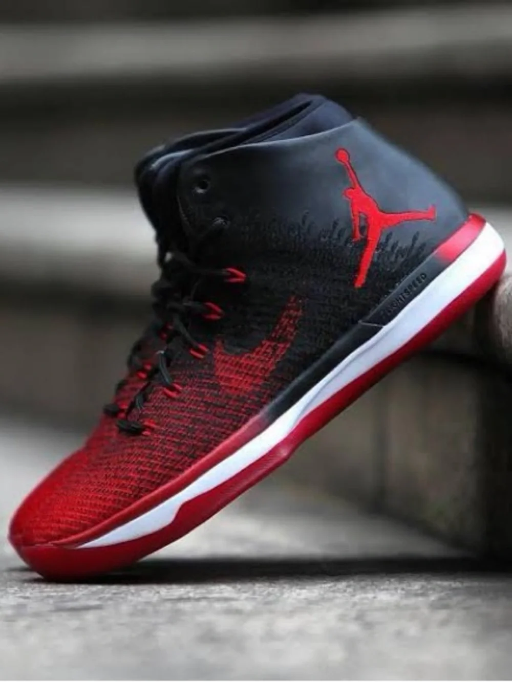 Men's Basketball Shoes - Black & Red High-Top