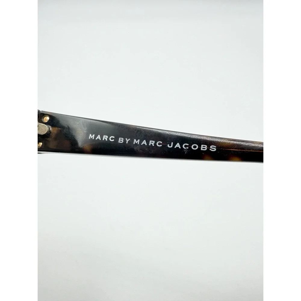 Marc Jacobs oversized square