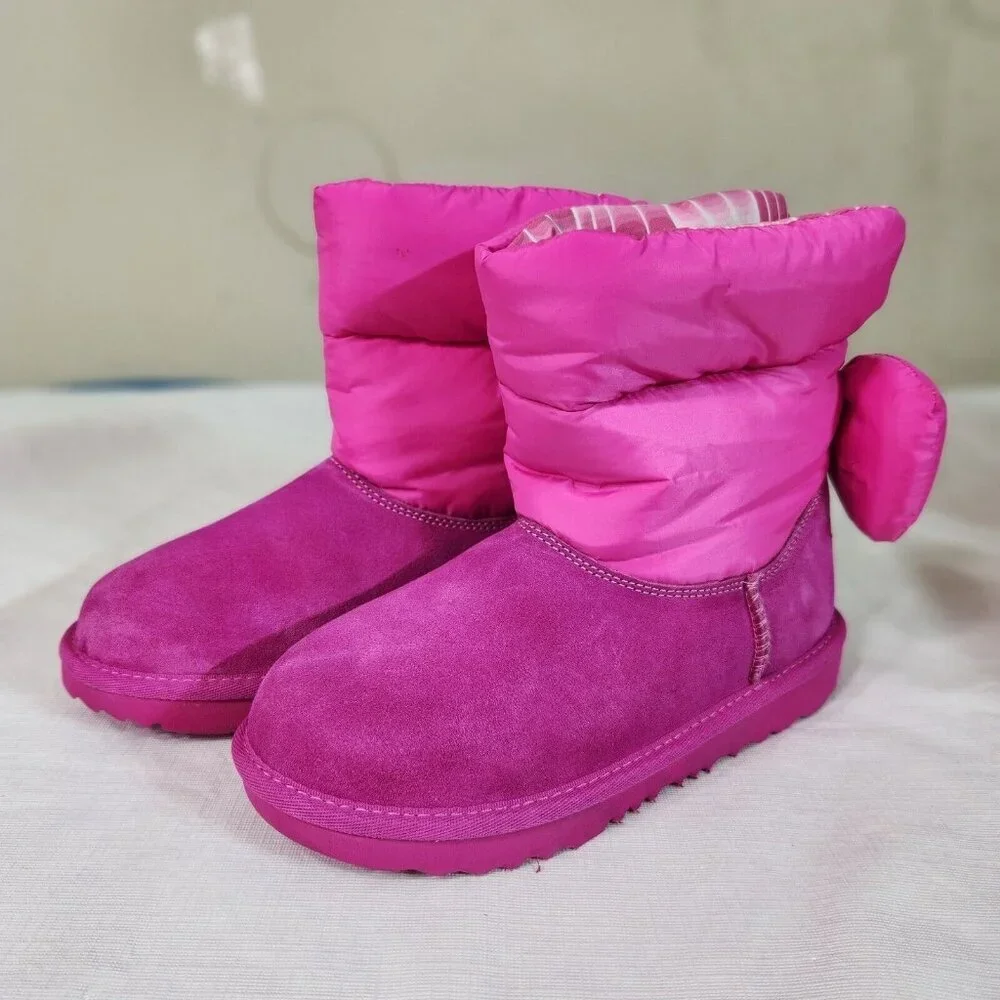UGG step out