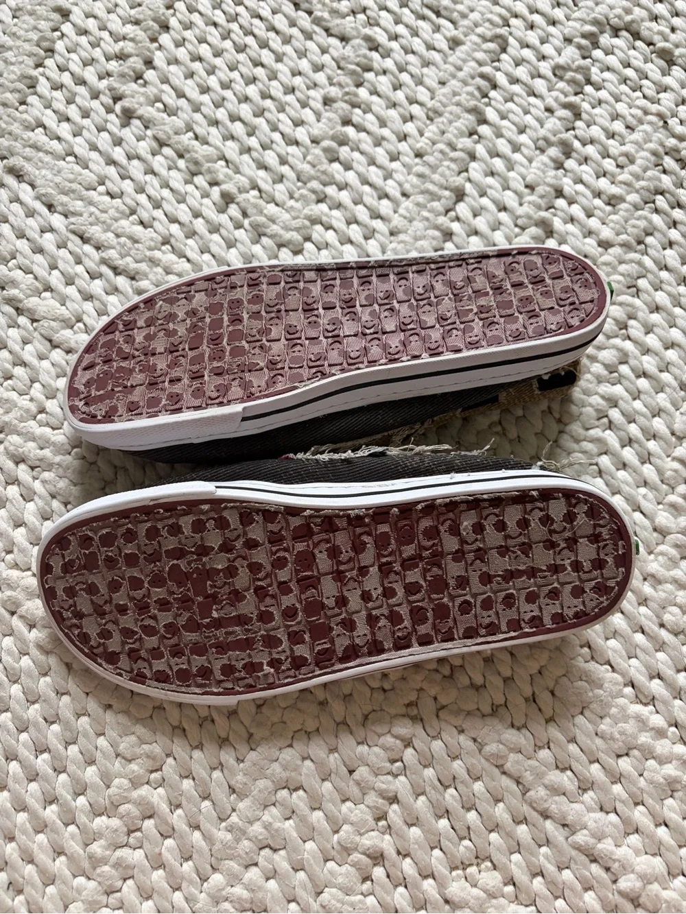 Sanuk excellent preowned