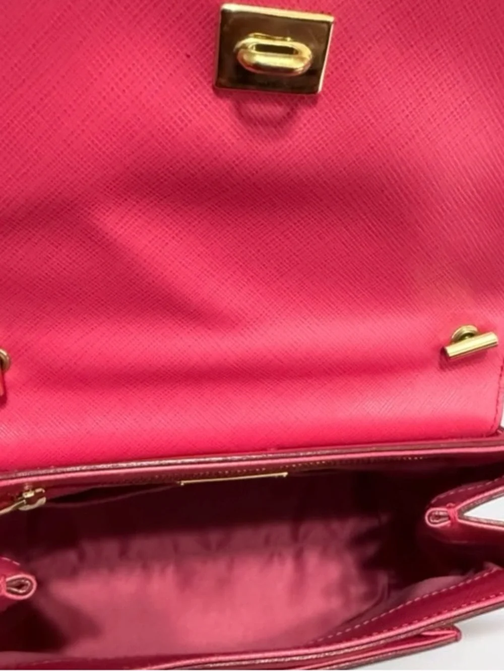 Salvatore Ferragamo description beautiful