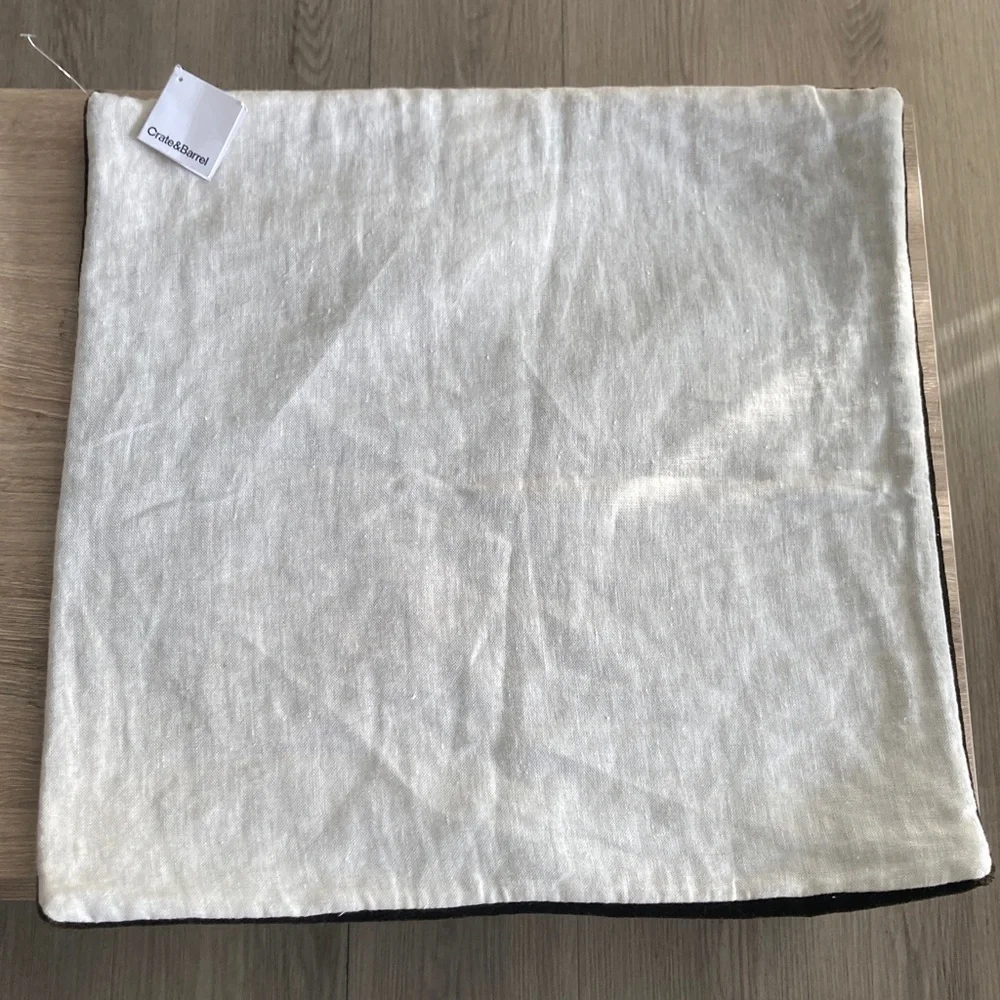 Crate&Barrel Ivory Linen Pillow Cover with martini aceituna