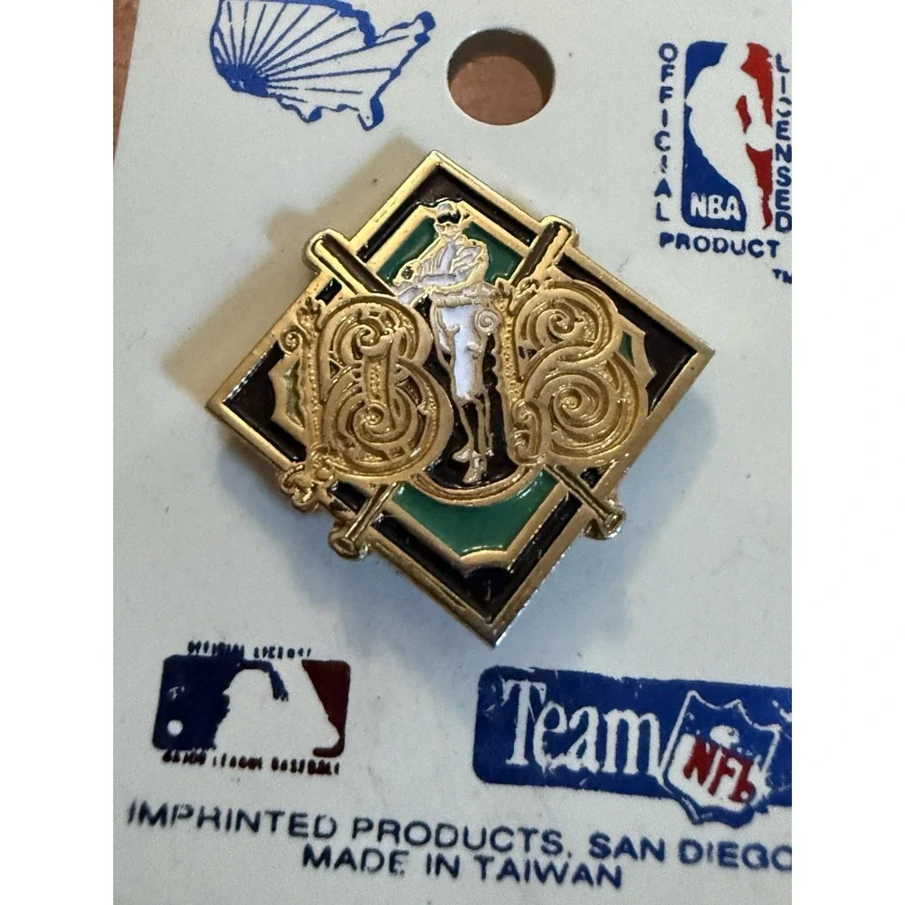 Vintage MLB Pin 1992 Licensed New Rare