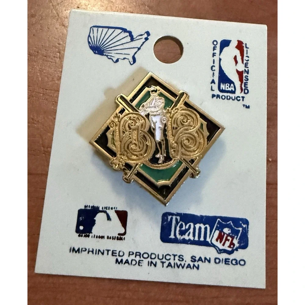 Vintage MLB Pin 1992 Licensed New Rare