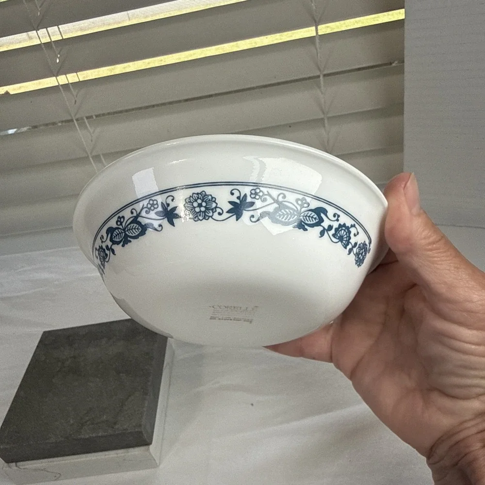 Corelle this vintage