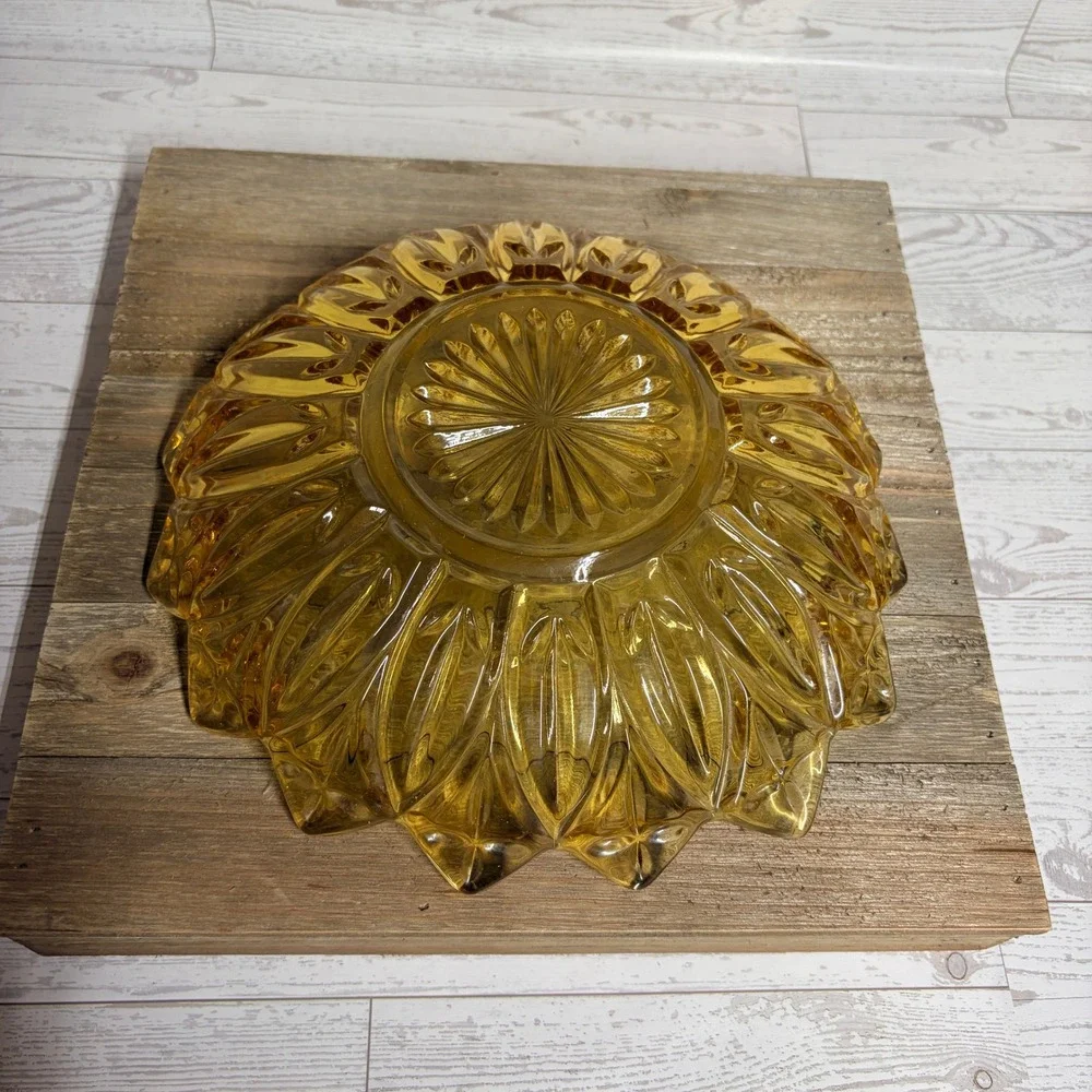 Vintage Federal Glass Amber Petal Sunflower Bowl Mid Century Pressed Glass 10.5