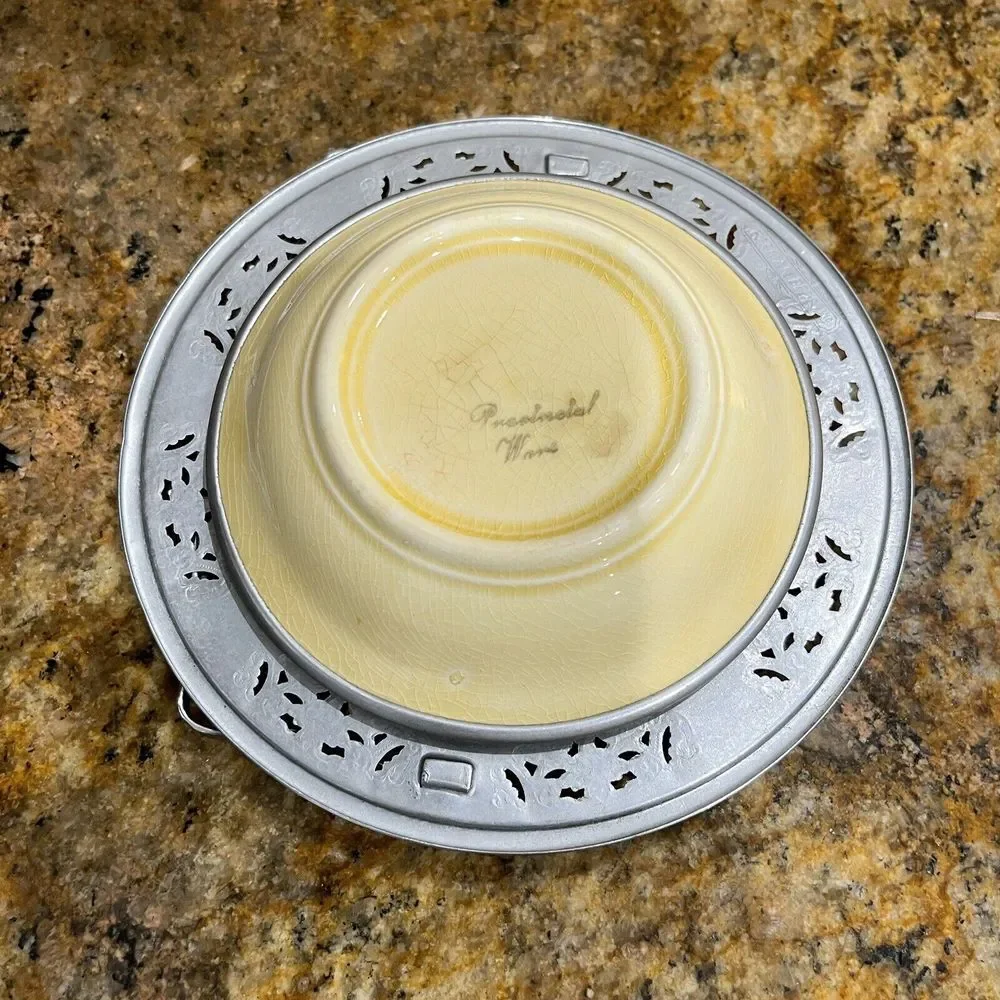 Sebring Pottery add touch