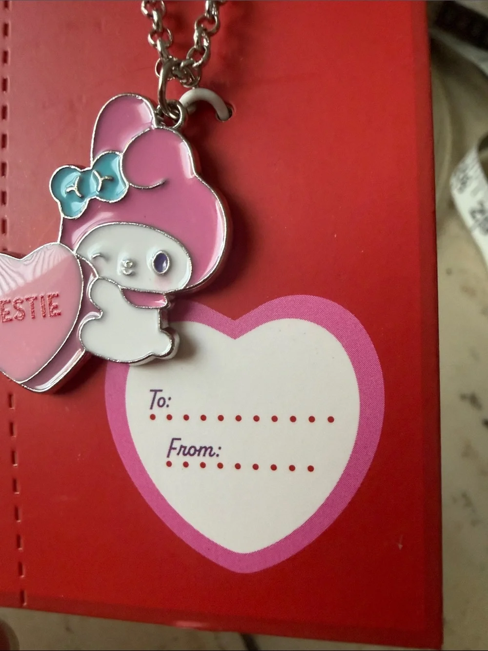 Hello Kitty pendant friend