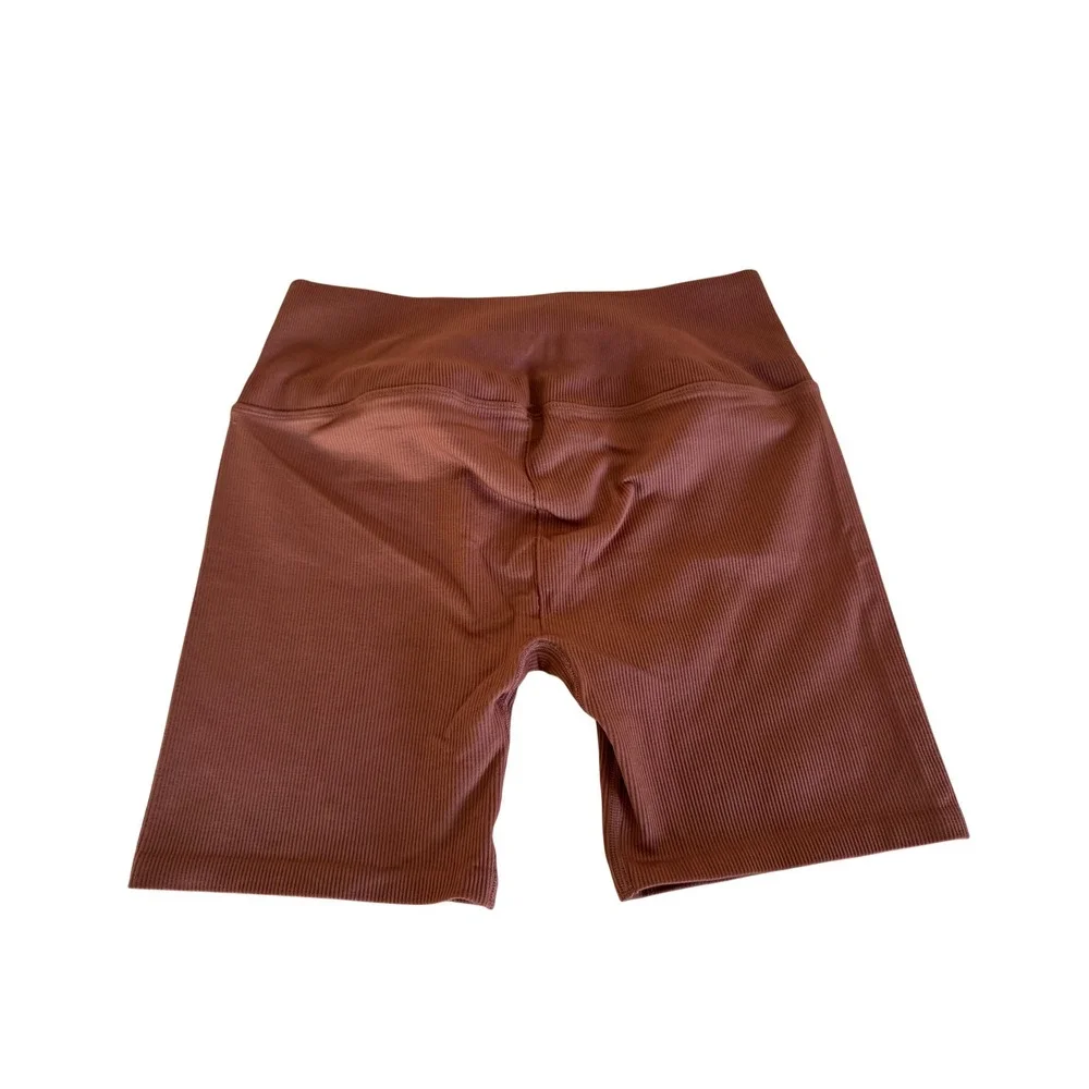 ALO Yoga shop confidence