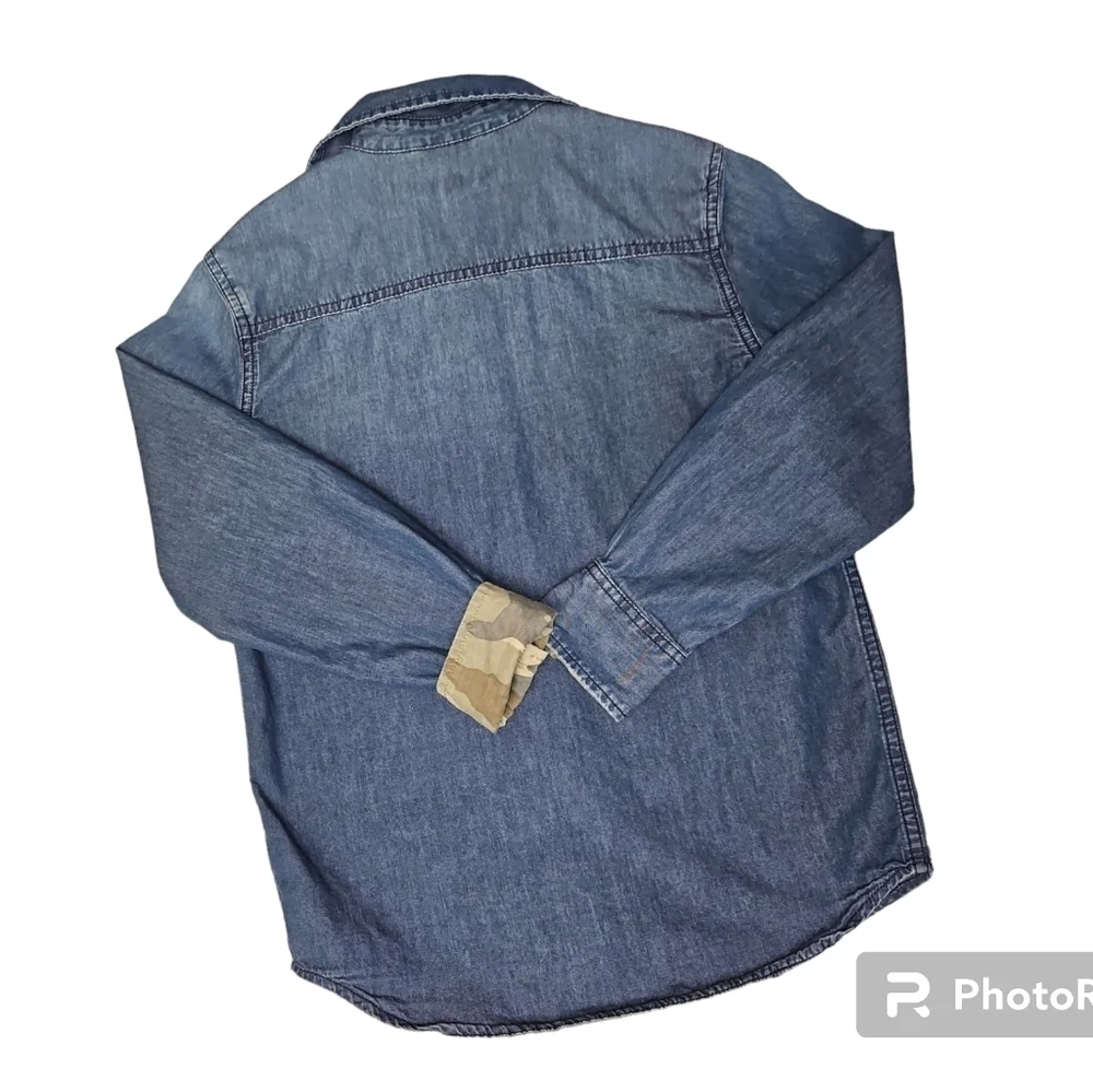 GAP blue collar