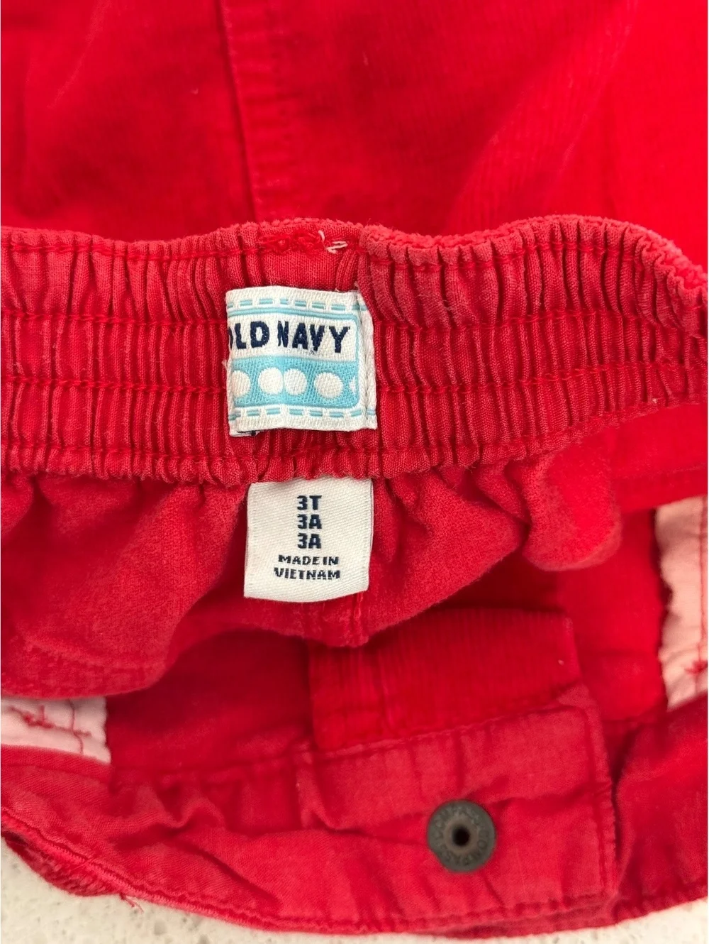 Old Navy color red easy