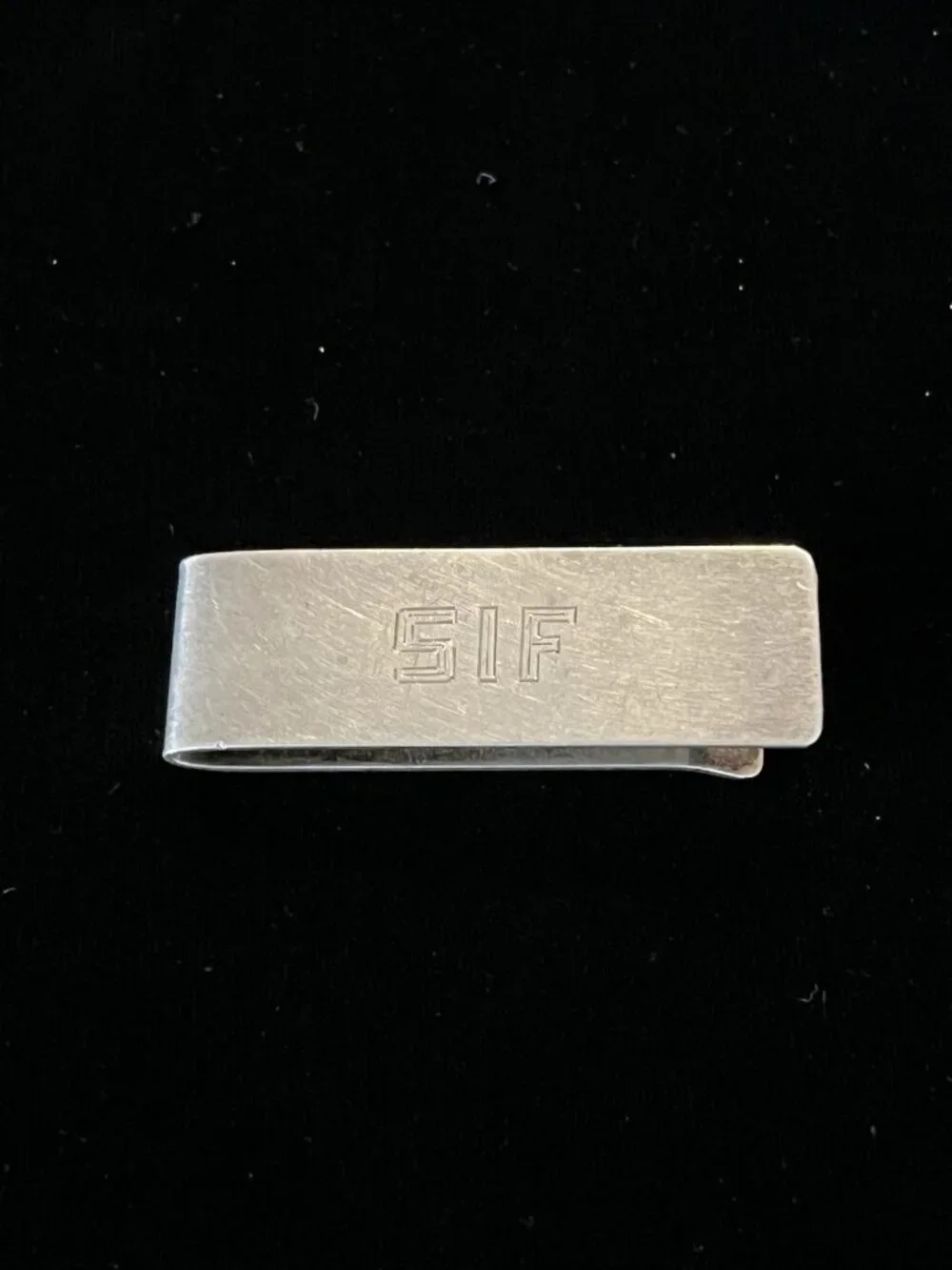 Tiffany & Co. 18 man