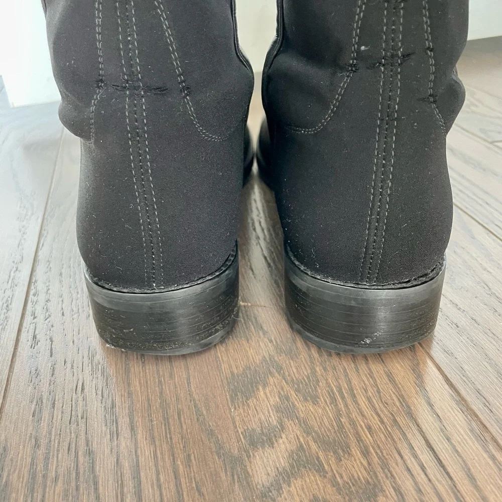 Stuart Weitzman stretch back scuffs