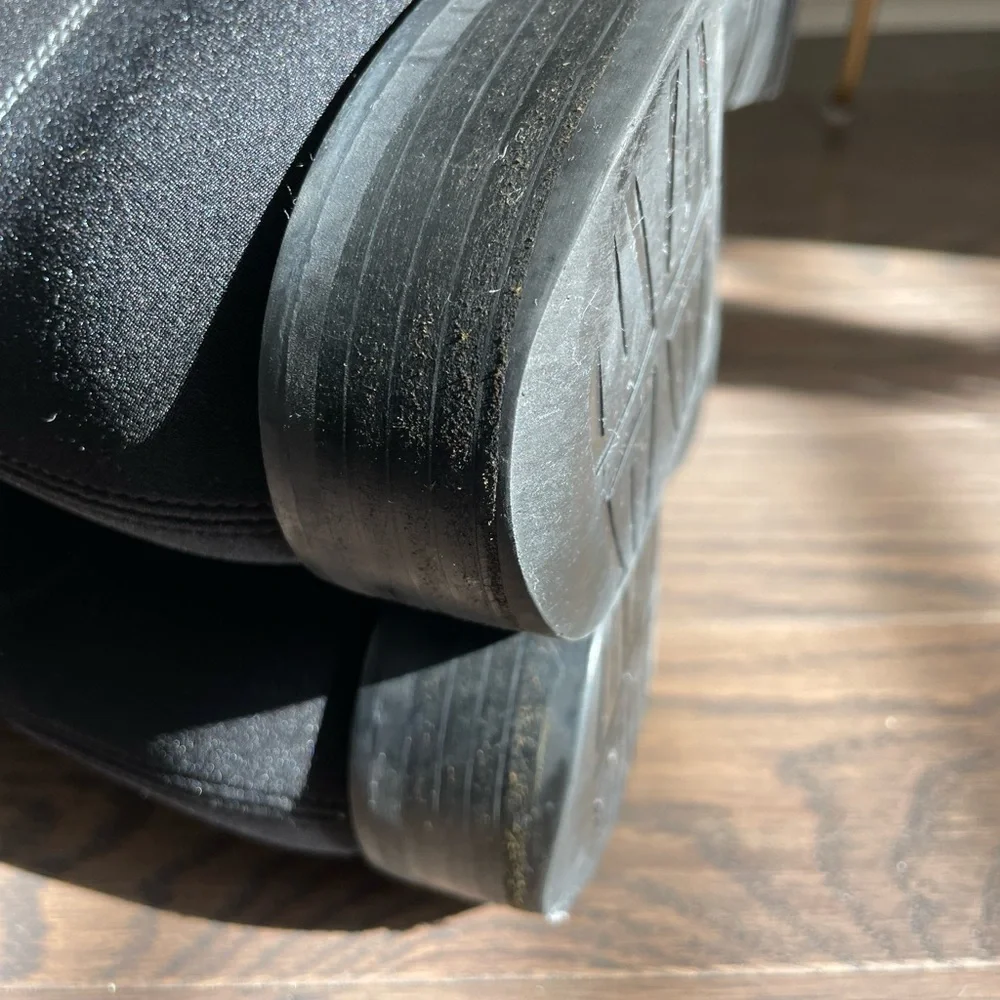Stuart Weitzman scuffs boots size