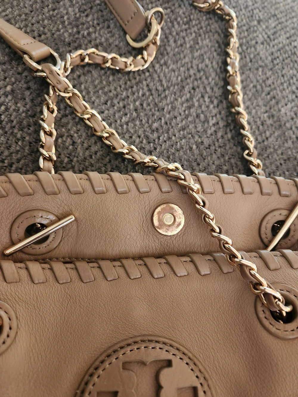 Tory Burch smooth tan