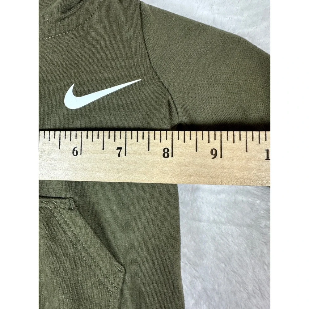 Nike this hooded