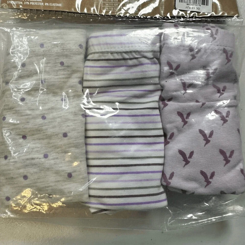 American Eagle Outfitters pair socks