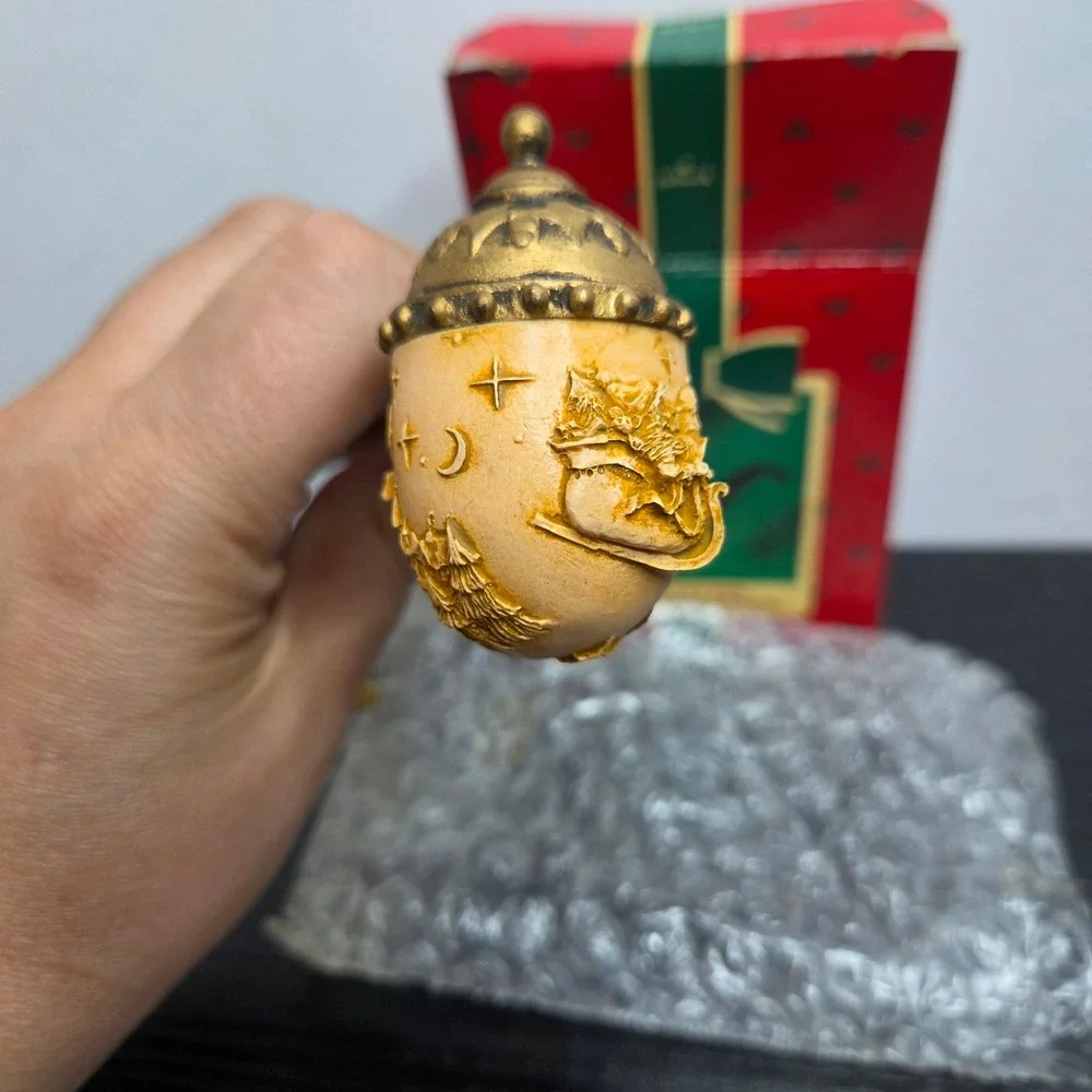 Hallmark keepsake ornament