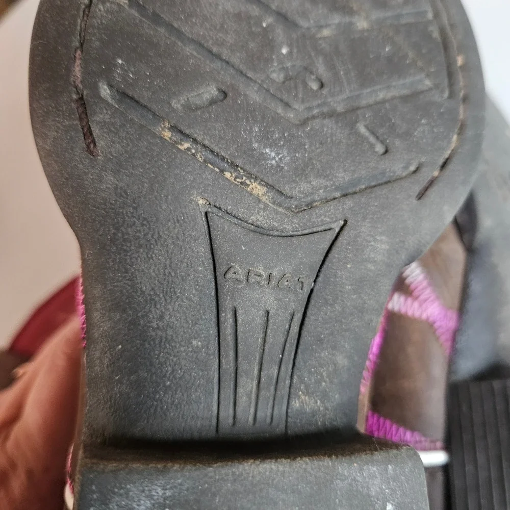 Ariat youth western