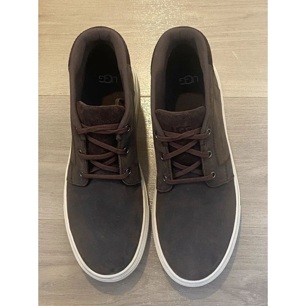 UGG new without