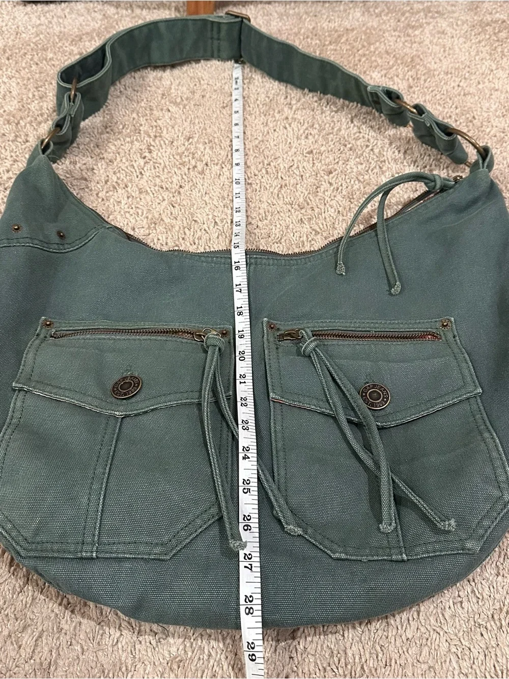 GAP canvas hobo