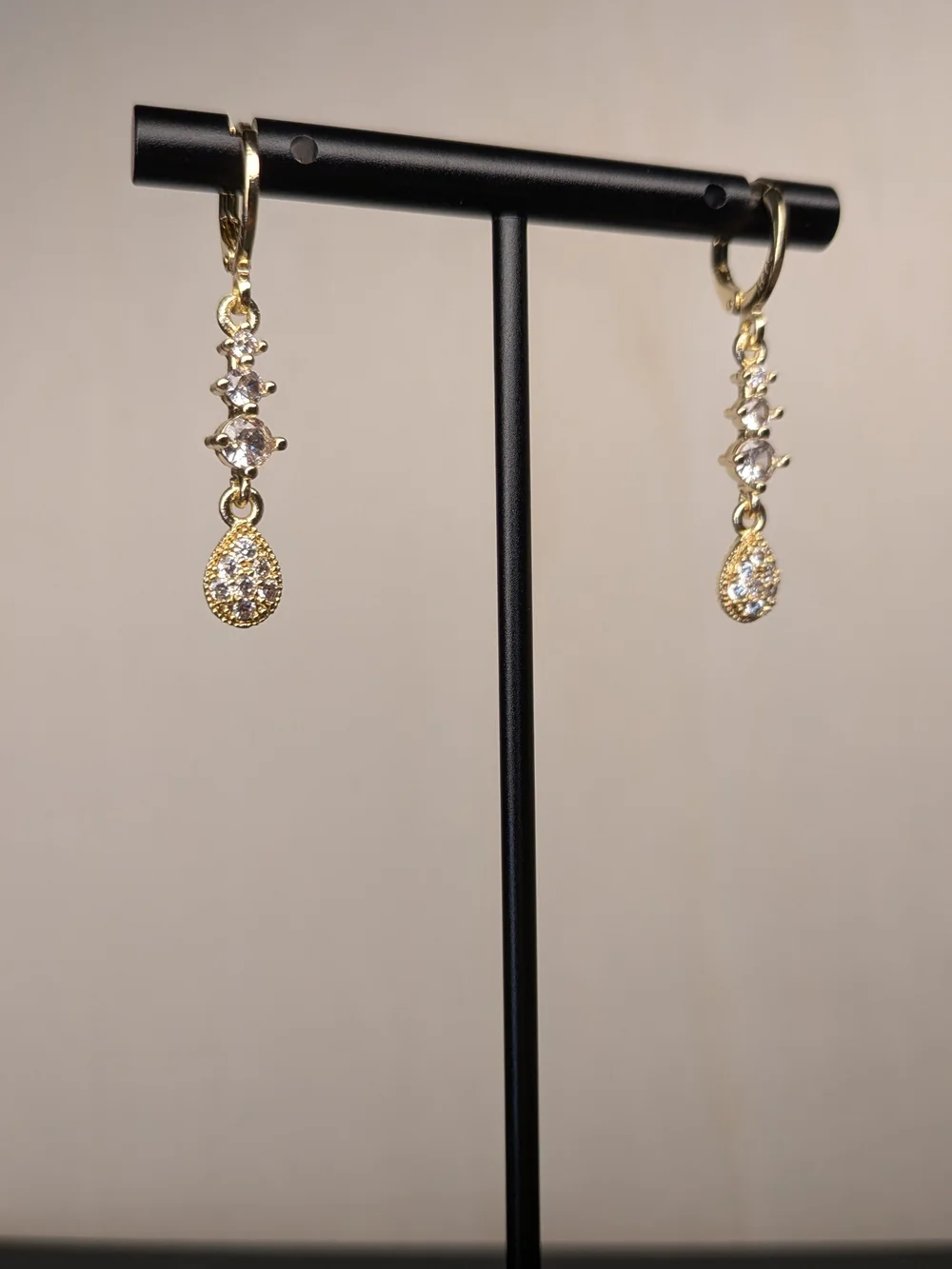 18k GP Cubic Zirconia Kite & Teardrop Dangle Earrings