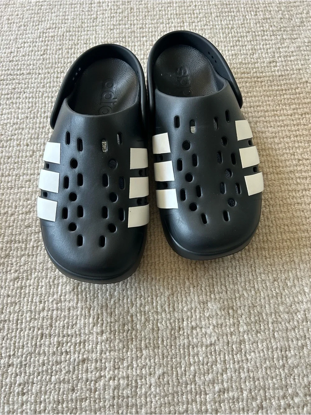 adidas slip water