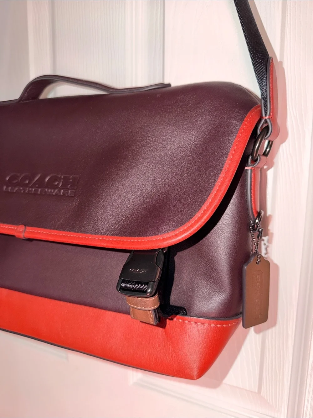 Coach unisex authentic