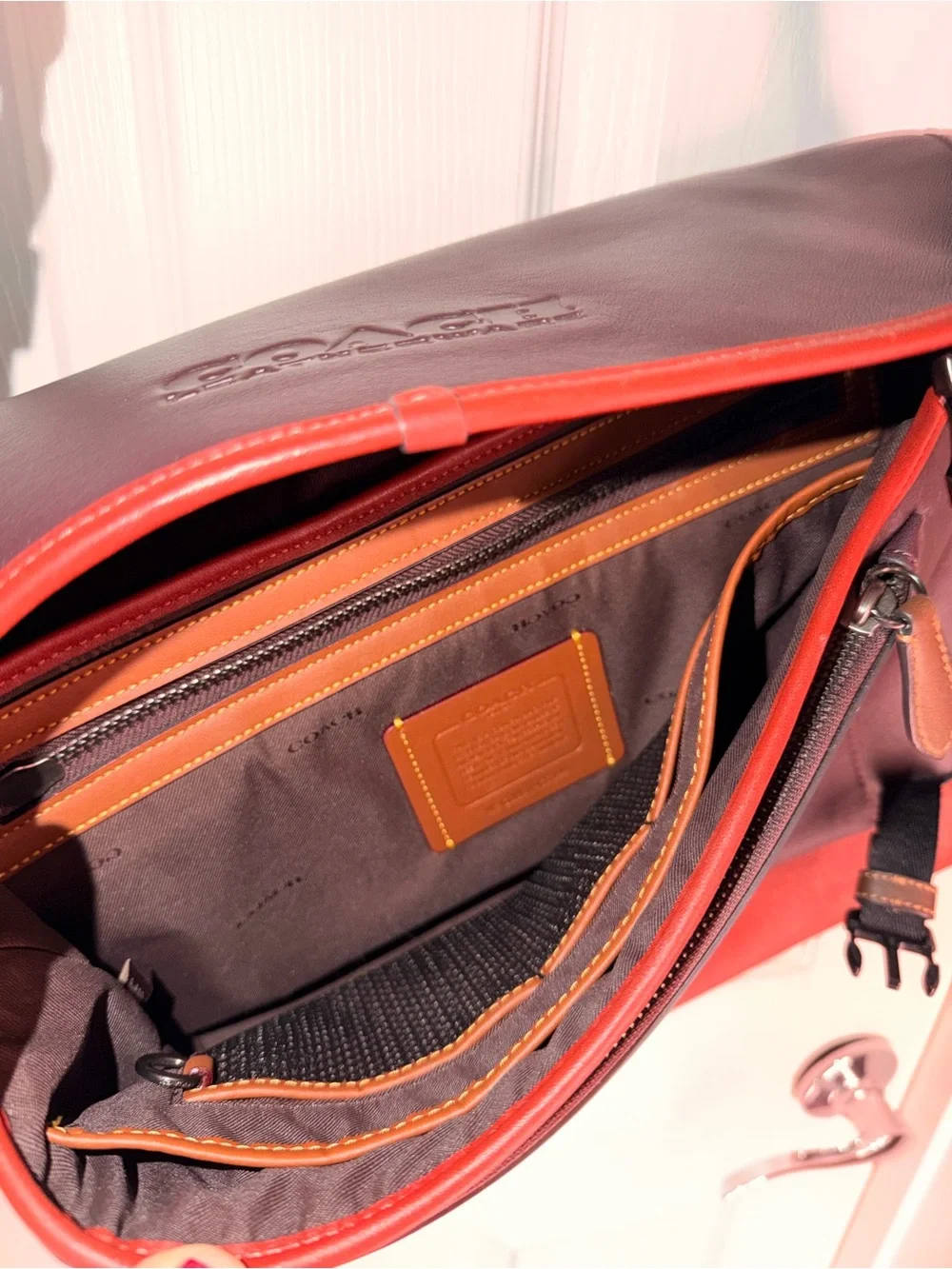 Coach unisex authentic