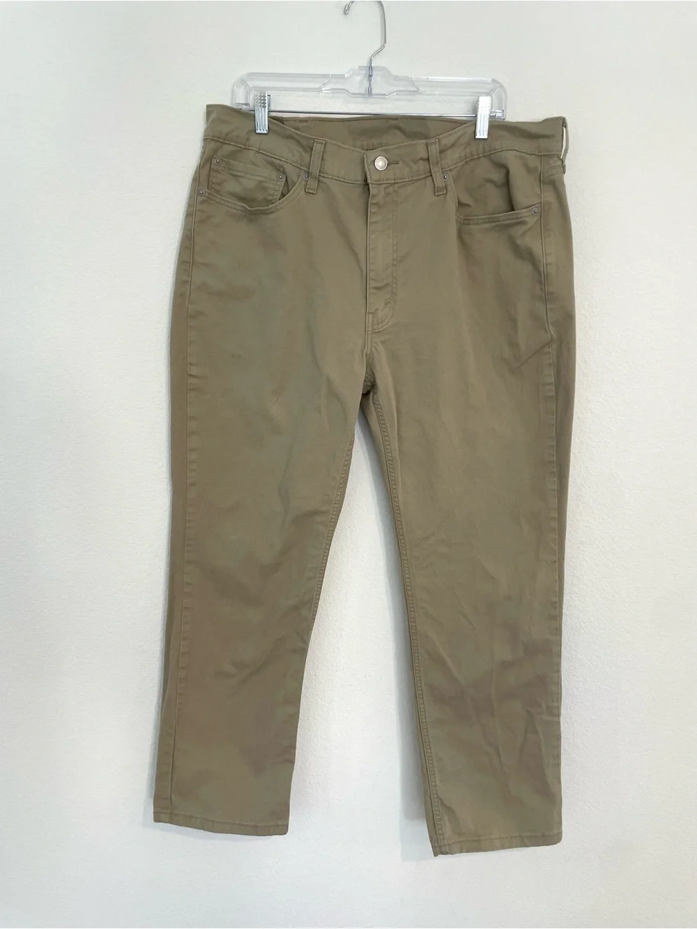 Levi's 514 Men's 38x29 Khaki Straight-Leg Jeans
