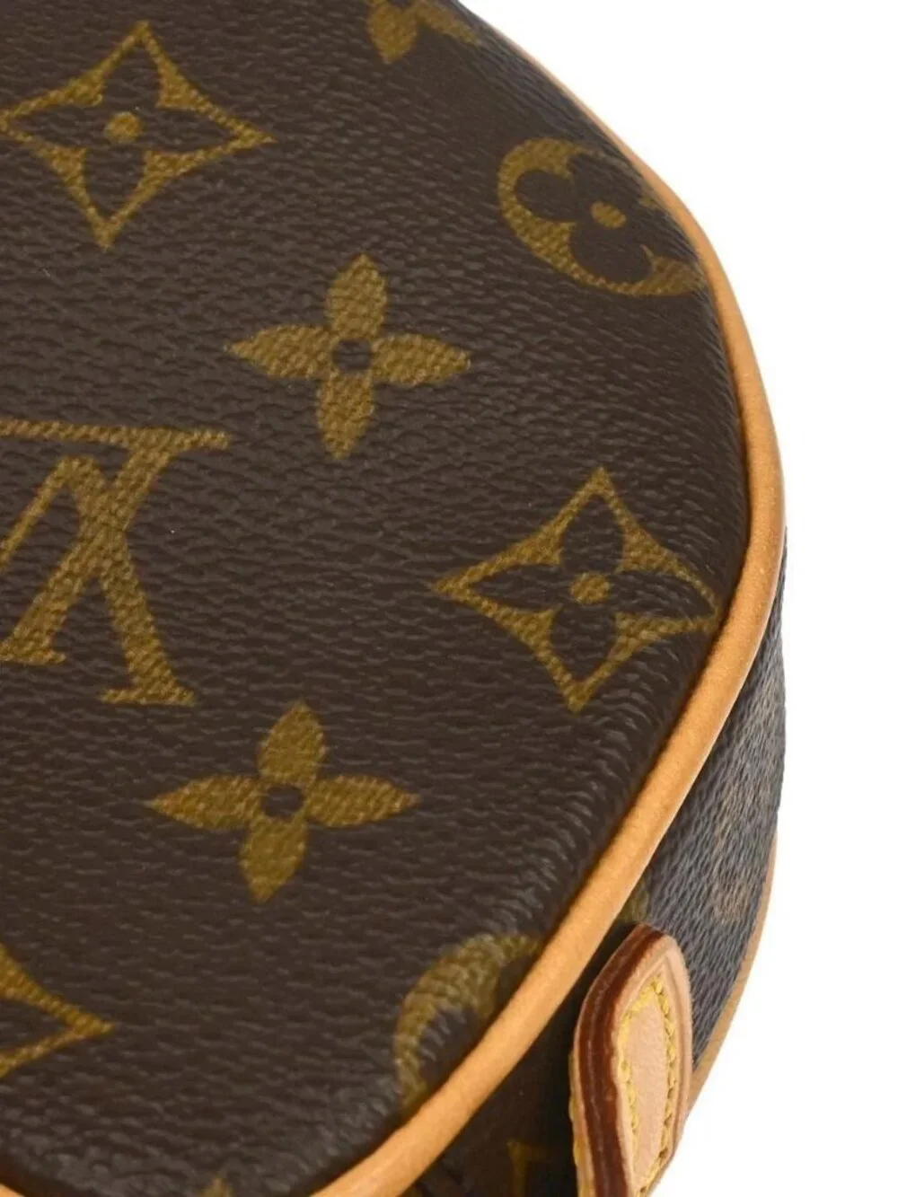 Louis Vuitton outside 	a
