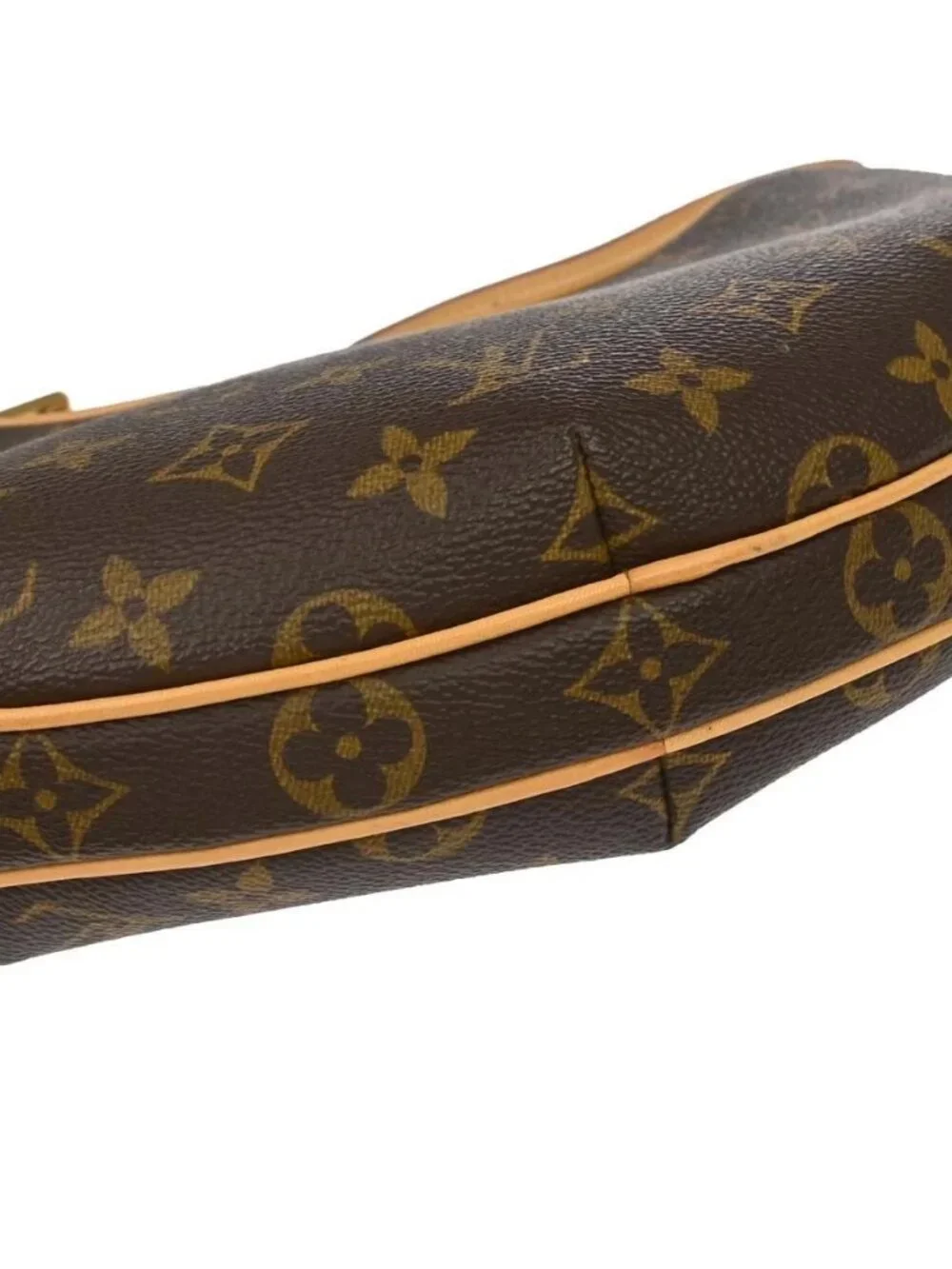 Louis Vuitton outside 	a