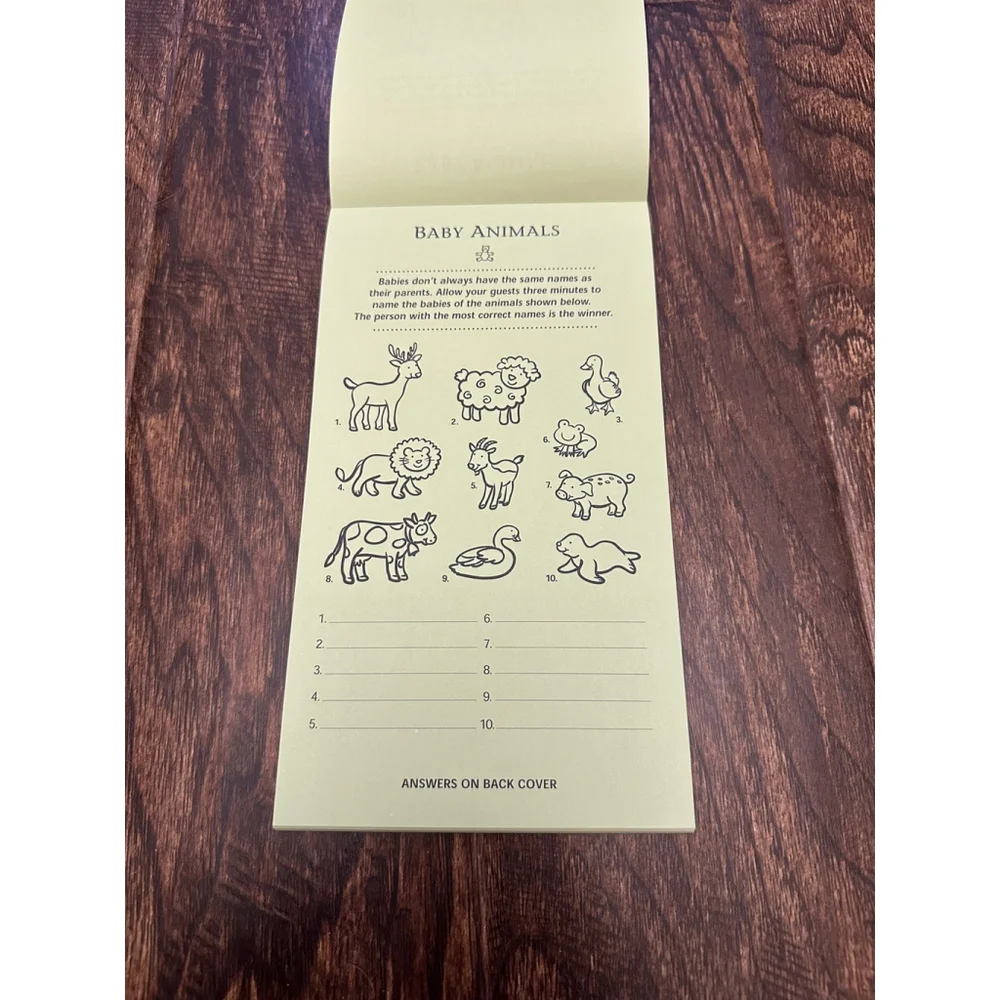 Disney‎ Winnie the Pooh and Pigglet Baby Shower Game Book for 8 guests 21121