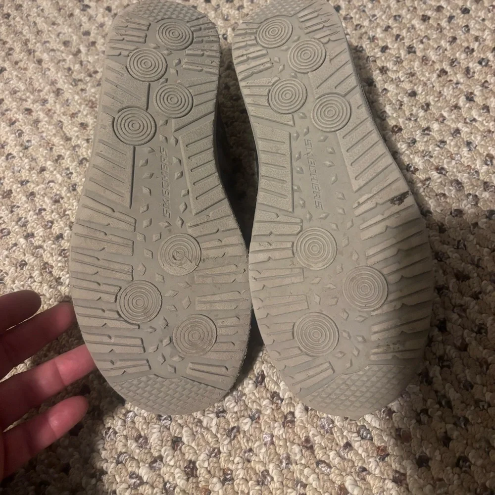Skechers gray color