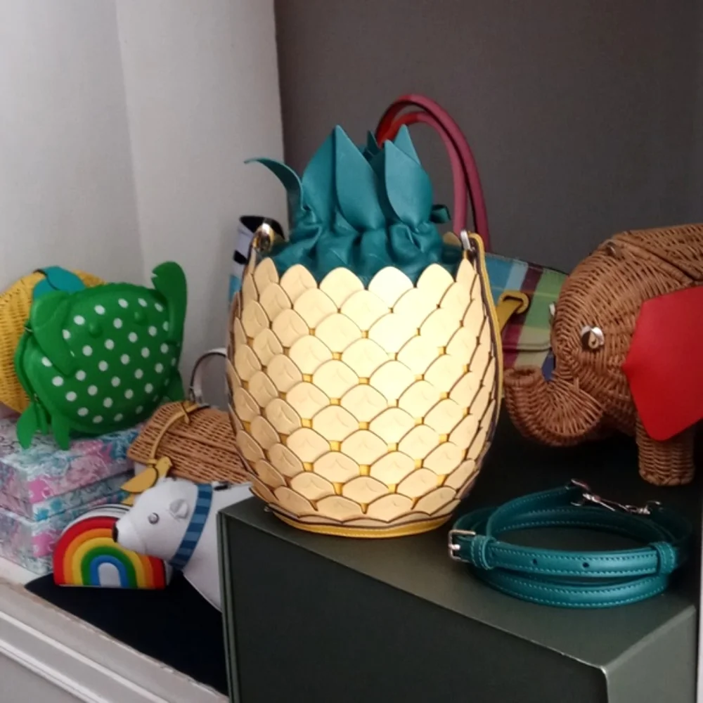 🆕 🍍RARE Kate Spade🍍 - 