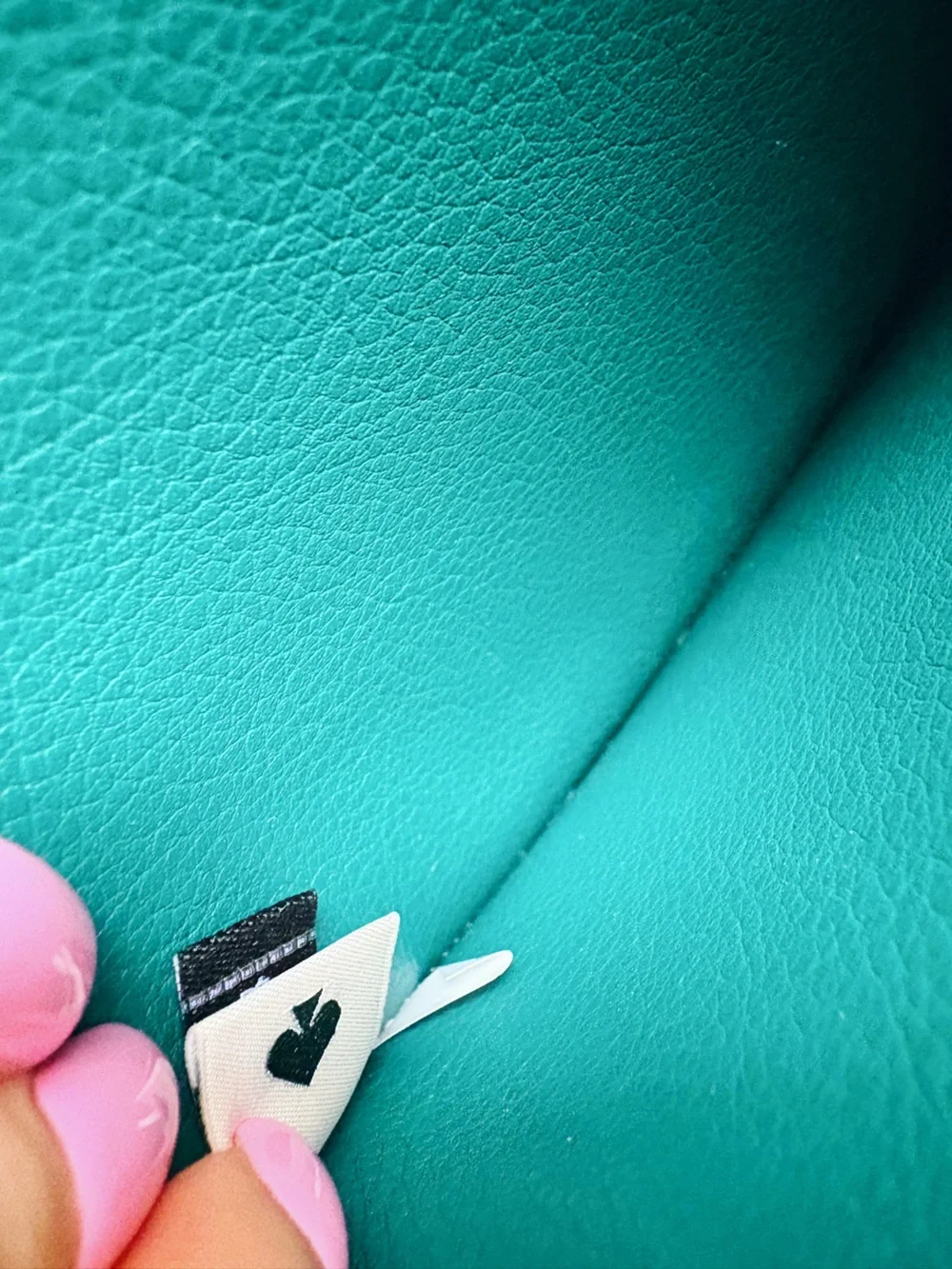 Kate Spade Pink Pineapple Print Wristlet 🍍💕