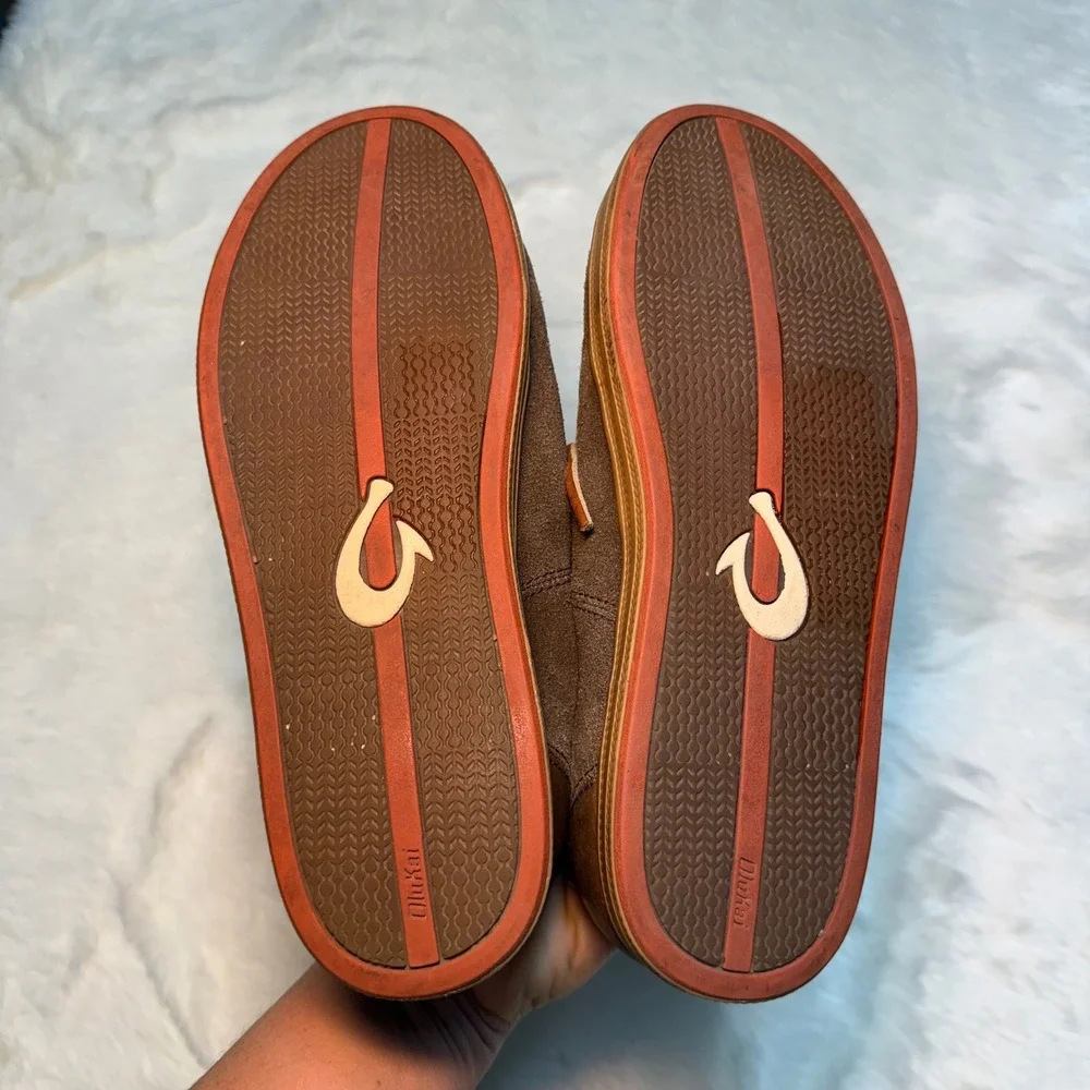 OluKai vibrant leather out